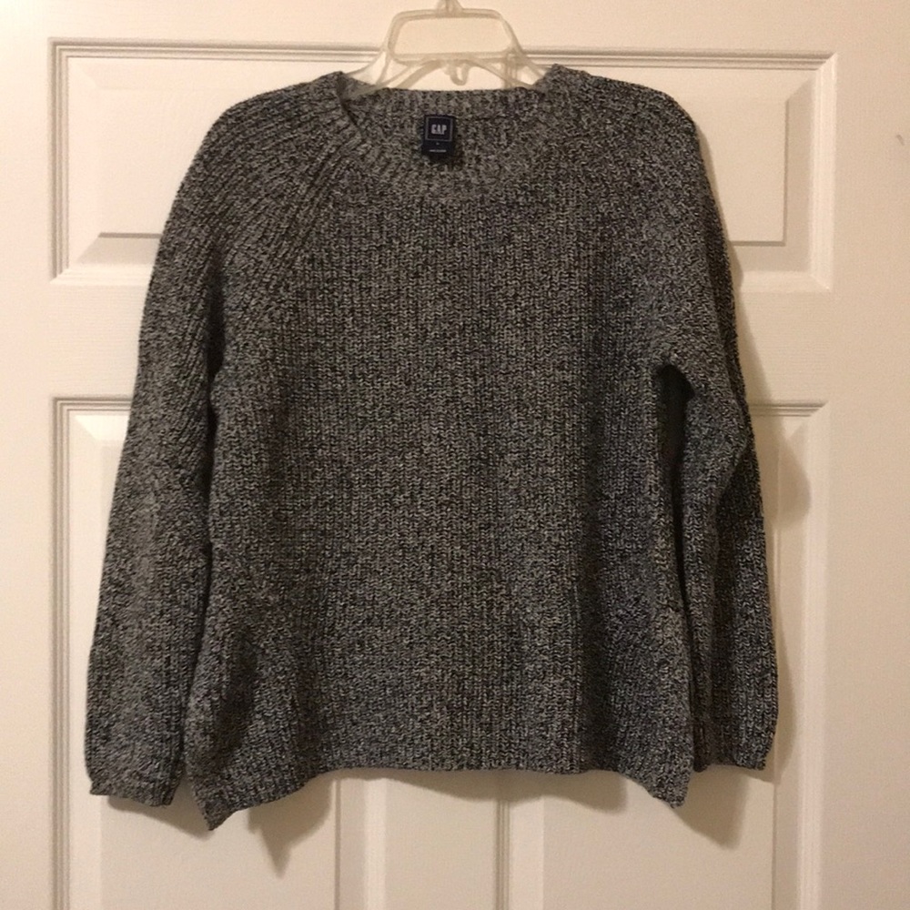 Gap grey sweater with side snap accents